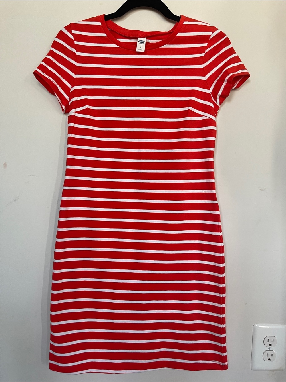Old Navy Orange and White Striped T-Shirt Dress
Size S